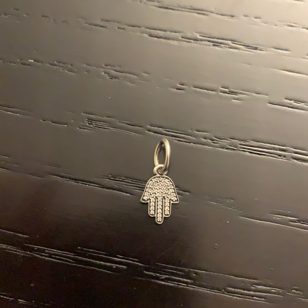 Pandora Hamsa charm